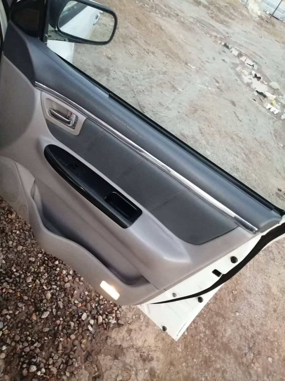 السلام عليكم سياره جيلي موبل موديل ٢٠١٢ جاهز من كلشي
تبريد شغال تدفئه شغله كير عادي و مكينه بلاديه لاتنقيص ولاتبخير دكشن البارد حديد، سلف ياباني عنبار بريك جديد راديتر ومروحه جدد عبوه جديده تخم تاير جديد وبطاريه 74امبير دواخل مامزلوغه ريمون تقفيل وتفتيح بلادي سويج عدد 2  برده بلاد حساس خلفي بلاد. بيه بنيد وصندوك جارد مكفول من التبديل والضربه القوية السعر 42 وبيهه مجال حق الجيه باسمي شخصيا سنويه 28 تنفذ
رقمي *********** متواجد على النت ميسان قضاء الميمونه
