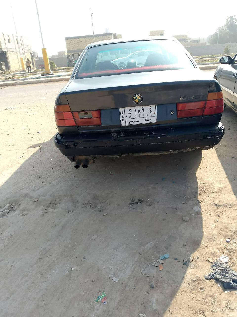 سلام عليكم بي ام دبليو 535  موديل 89 وارد ياباني ما بيها لا حادث ولا معجون ولا صبغ سنويه ل28 كير ومكينه شرط السعر30 ومجال قليل ستفسار***********مكان الشطره
