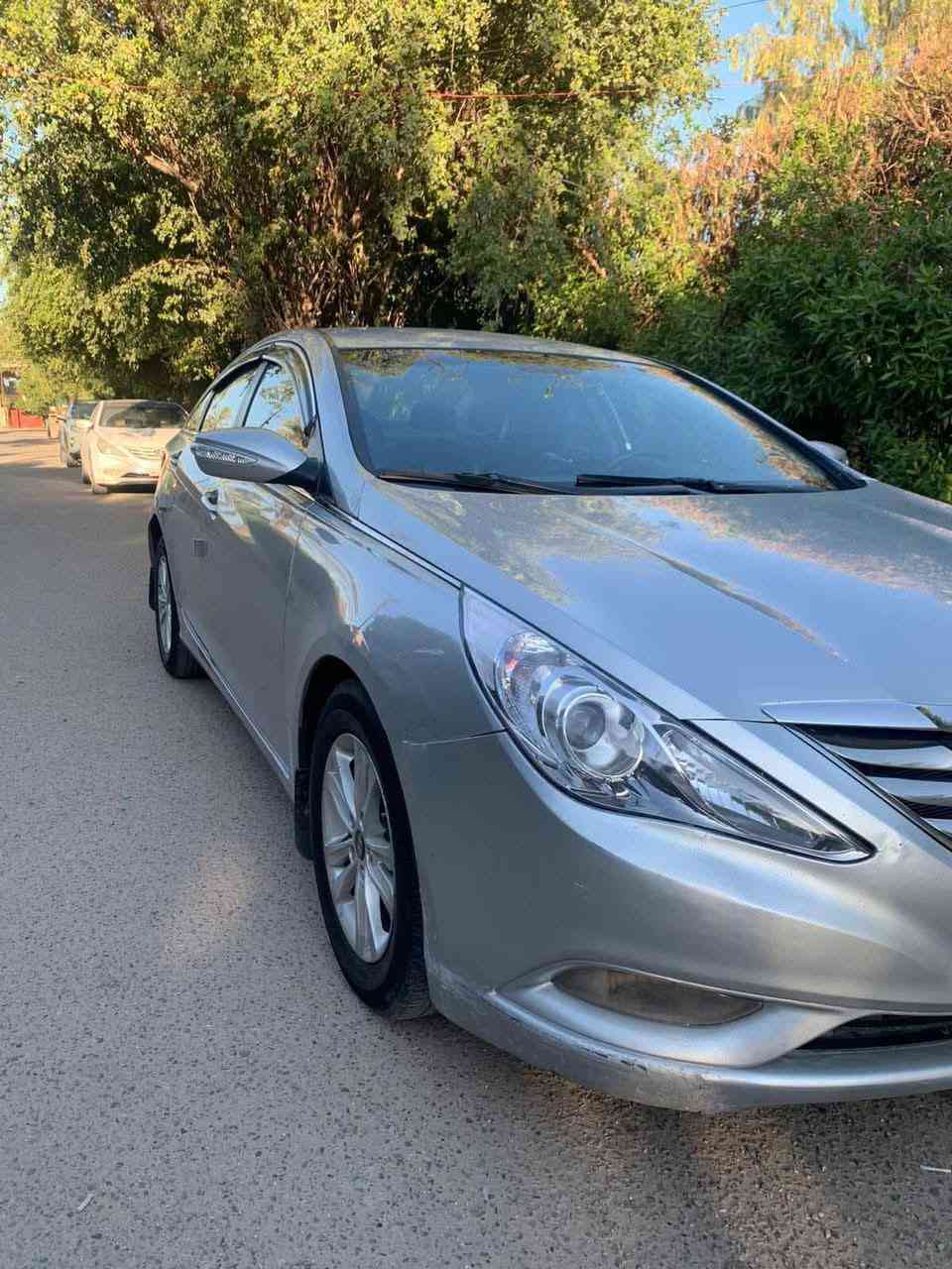 سوناتا ادوات موديل 13
فول ما عايزها برغي 
متوئم بغداد دولي 
مكان سياره سماوه 
السعر 48
***********
