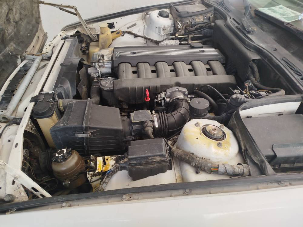 مودێل 91گێر عادی525سەنەوی 2015تەوا بووە تەبرید 2جام کارەبایی ***********گێر مەکینە بڕاوەبەشەرت 10وەرەقە غەرامەی لەسەرە گۆرینەوەش دەکەم بە پیکاب یان سەیارەیەکە تۆماتیل بێ علوجیش بێت کێشەنیە یان رەقەم جنوب بێت بۆزانیاری زیاتر پەیوەندی بکە أربيل, العراق
