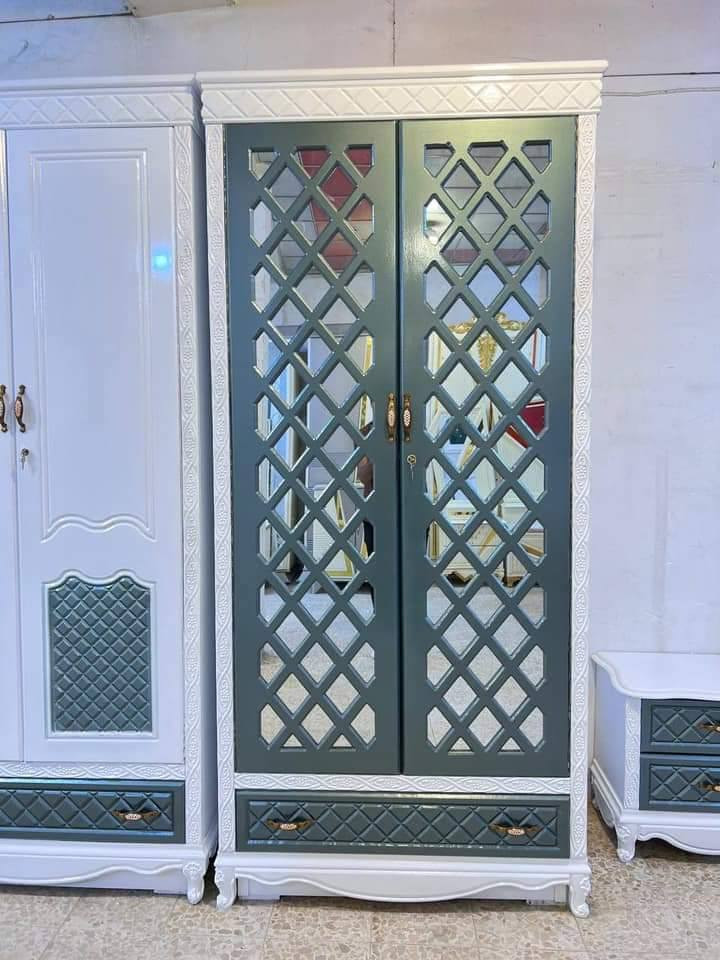 #قسط_غرفتك_براحتك
✔️ ويانا مدة التقسيط سنة و نص بدون مقدمة 
✔️ لحاملي ماستر كارد الرافدين من الموظفين و المنتسبين و المتقاعدين
✔️ يوجد فصال حسب الطلب
✔️ يمكنكم استبدال غرفكم القديمة بغرفة جديدة وتقسيط الفرق
✔️ غرف نوم باحدث الموديلات من خشب الصاج
📌العنوان : الموصل / الجانب الأيمن / الصناعة القديمة / اليابسات مقابيل ميزان البيادر 
📱اسياسيل : *********** (يوجد واتساب)
📱 كورك : *********** (يوجد واتساب
