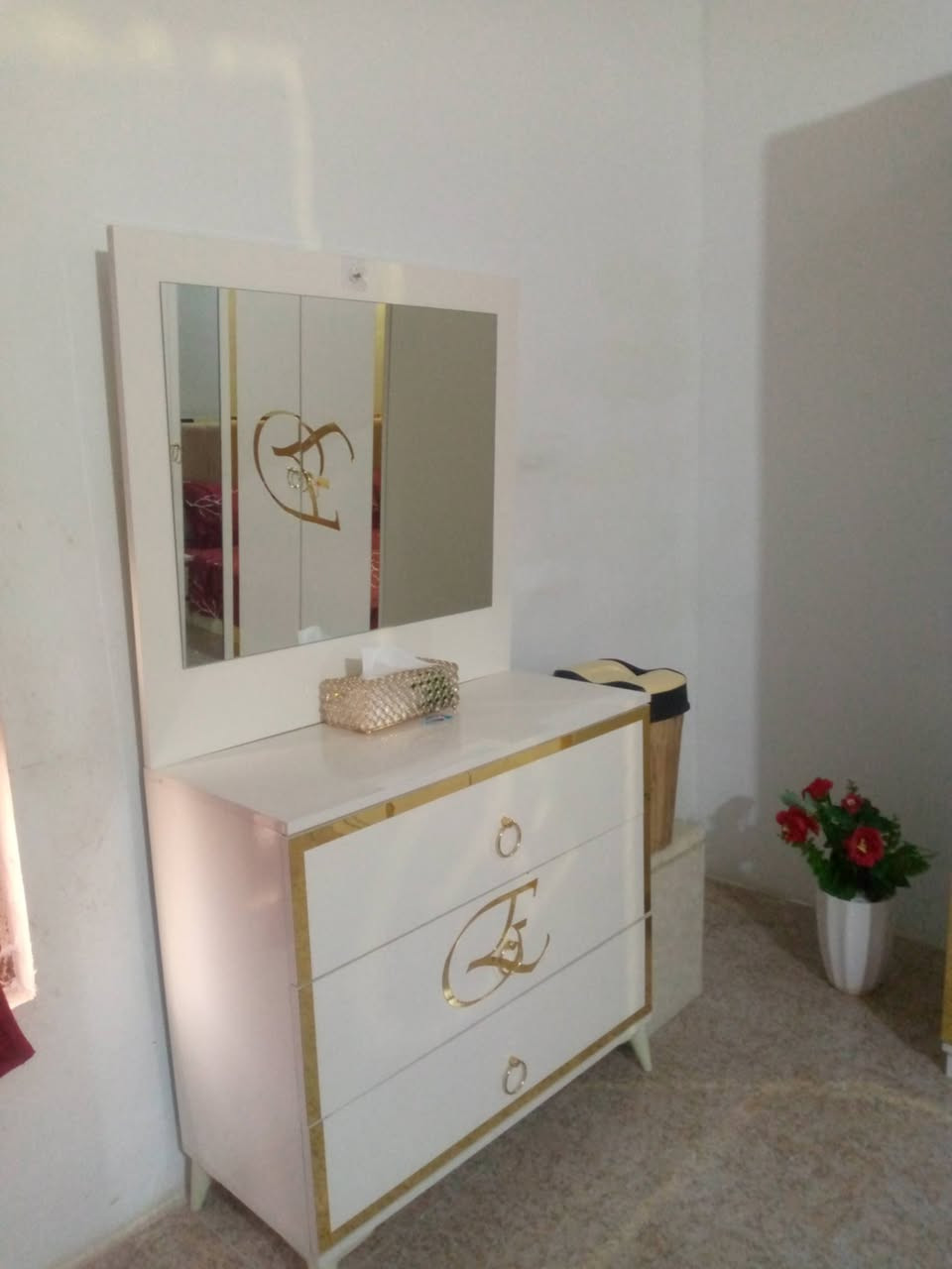غرفة متكونة مـن ٥ قطع لـلـبـ⸙يـع

آلـمـكـآنـ/ حمرين ، قرب مطعم العافيه


**إذا كنت صاحب هذا الإعلان وتريد حذفه لأي سبب، رجاءا أرسل رسالة إلى الدعم الفني**