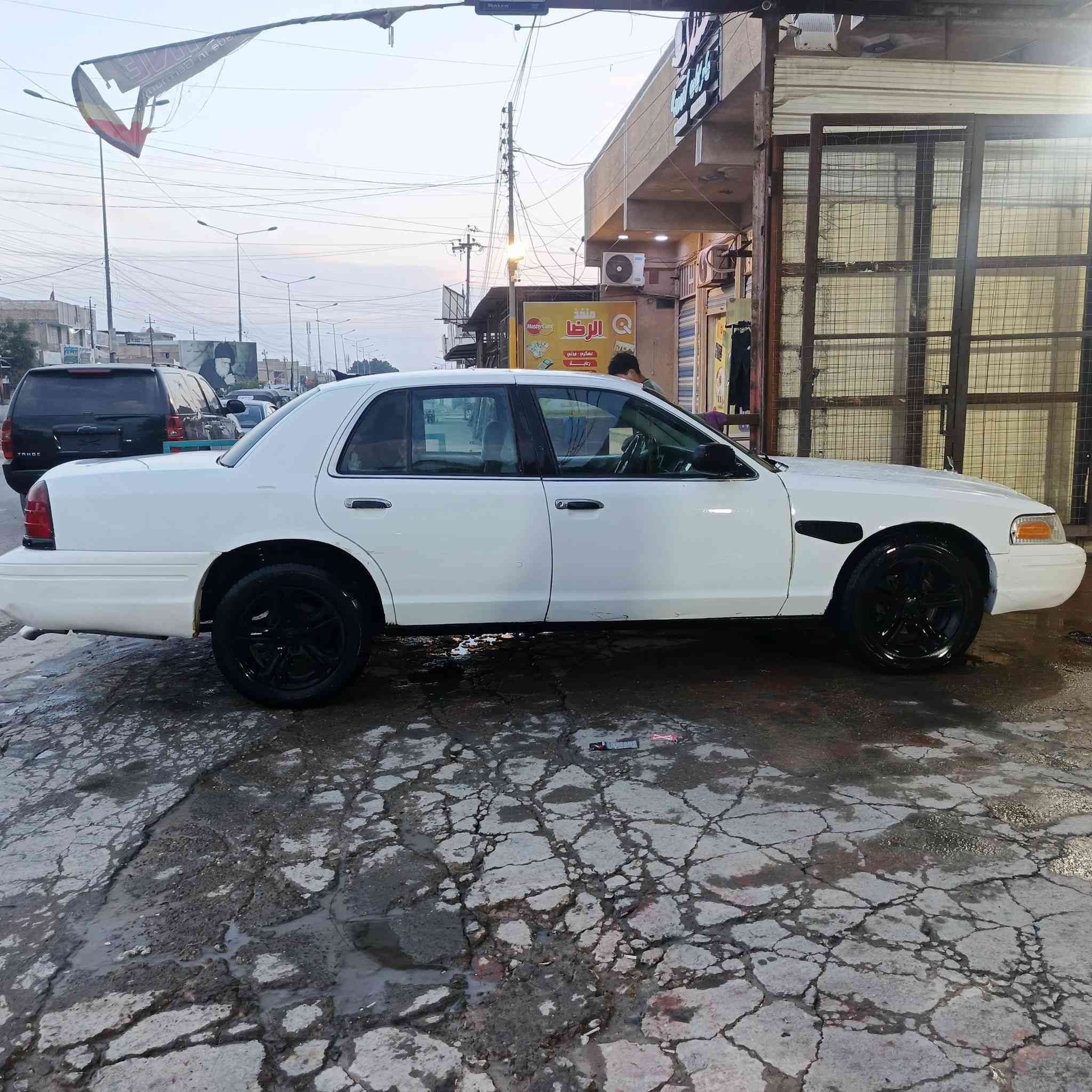 للبيع فورد فكتوريا ٢٠٠٧سيارةمزاد متعوب عليهه كير مكينه تبريد صدر امامي خلفي تبريد تايرات ضفيرة جديده مكان بغداد السعر ٤٥ ***********
