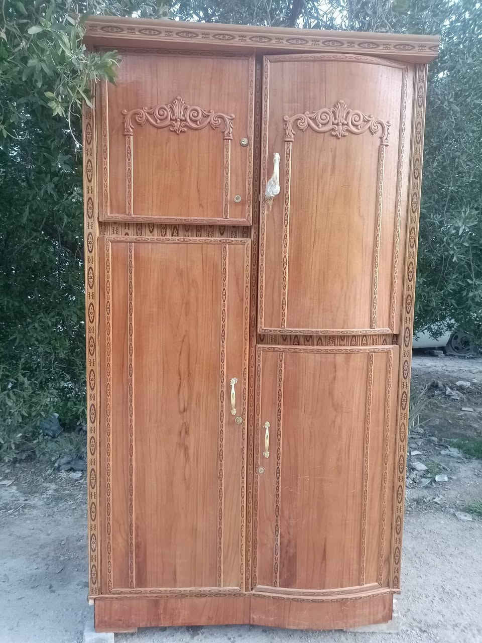 سلام عليكم كنتور البيع السعر 100عنوان ابو دشير ***********
