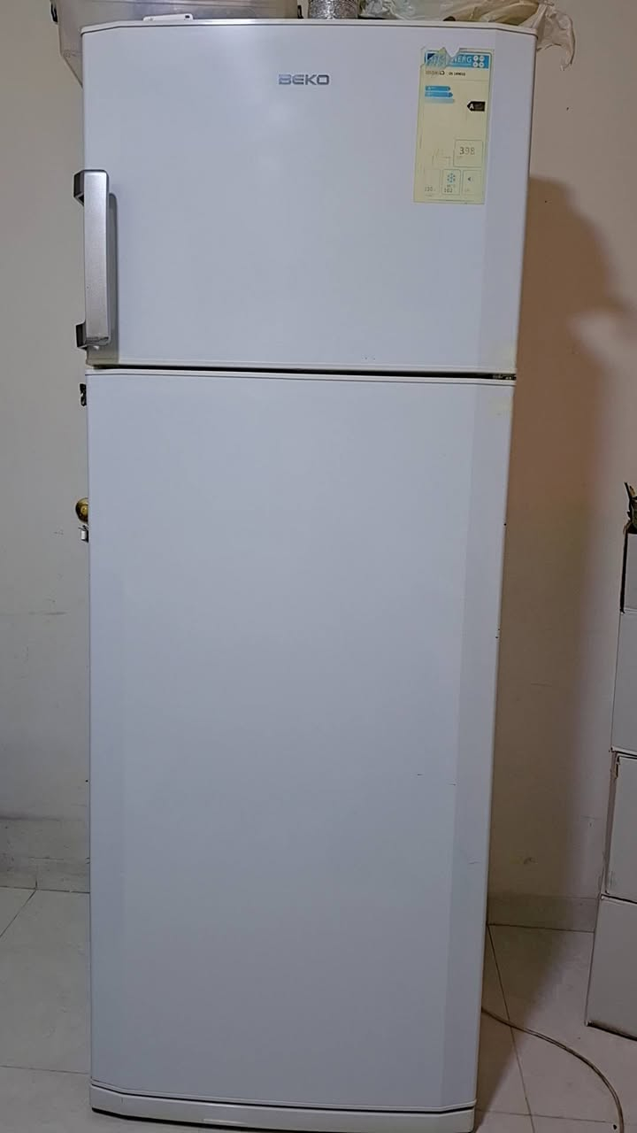 للبيع
(1)غسالة أوتوماتيك 7 كيلو 

ماركة كورية 

مستعمل جدا قليل شبه جديد 

تشتغل 3 أمبير

 

(2)ثلاجة Beko / قدم 18 

شغال 100%

أربيل المربع الذهبي


**إذا كنت صاحب هذا الإعلان وتريد حذفه لأي سبب، رجاءا أرسل رسالة إلى الدعم الفني**