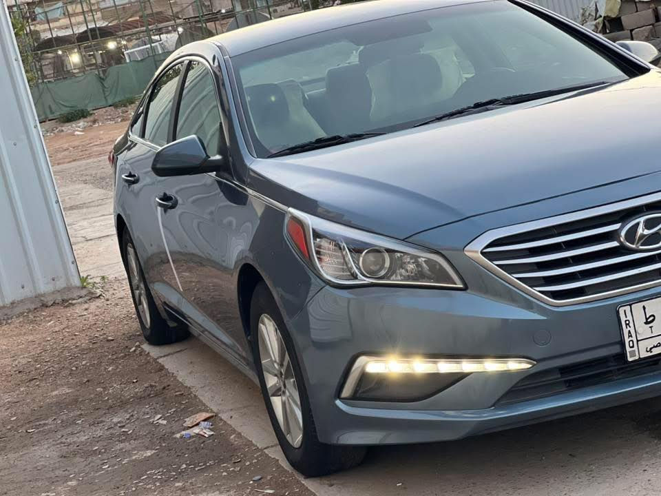 سوناتا ٢٠١٥ وارد امريكي
لون فيروزي 
رقم بغداد الماني سنوية لل٢٧ شرط التحويل

محرك ٢٤٠٠ c1 قوي واقصادي 
مكينة وكير نعمة من الله ناعمة وحلوة شرط الفحص 
صدر كهربائيات كله جاهز 

مواصفات عادية SE
ثلاث وضعيات قيادة 
تحكمات 
كروز سرعة
شاشة وكامرا 
بلوجكتر لد 
ويل ١٦ 
مضللة بنسة ٢٠ ٪؜ يسمح بيهة بلمرور 
داخل بيجي وكشنات مخمل 

حادث جانبي ماواصل لا شاصي ولاكهربائيات
صور الحادث والسونار موضحة بلصور
السيارة بدون ايرباك 
ترايك وين متريد سيارة شبه جاهزة نسبة ٩٥ ٪؜

ماشيه ١٨١ على ايد وحدة صارله ١٠ سنوات 

السعر ١١٥ وبيهة مجال 
مكاني بغداد الدورة الصحة 
***********
