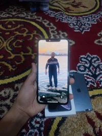 ايفون اكس ماكس • مراوس رسني • البصرة