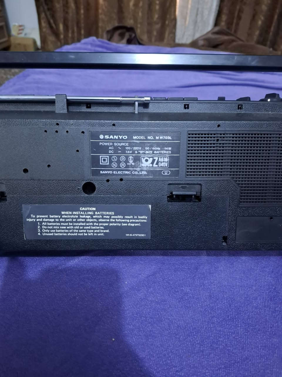 السلام عليكم للبيع مسجل راديو اربع موجات مع FM نوع سوني ياباني دبل كاسيت جديد مستخدم قليل بيه تسجيل سريع من كاسيت للثاني السعر ٧٥ الف للاستفسار مراسله الصفحه عالخاص رجاء ..


**إذا كنت صاحب هذا الإعلان وتريد حذفه لأي سبب، رجاءا أرسل رسالة إلى الدعم الفني**