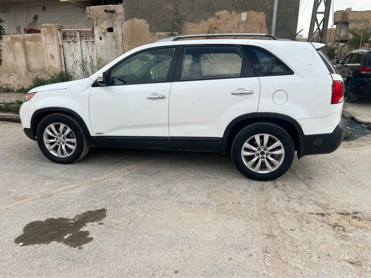 السلام عليكم 
سورنتو موديل ٢٠١٢ خليجي فول مواصفات
رقم بغداد الماني راعيه يريد مداور اليشتري شرط يداور  
بنورامه
بصمه 
كشنات جلد 
سته اسلندر 
سبعه راكب 
علمن السياره واكعه عليه سقيفه ومبدله البنورامه وبيه طعجات خفيفه بالتكم ممصلحات اني مشتريه على هاي الوضعيه يعني مو عندي صار بيه هيج  
مكان السياره ذي قار الشطره 
للستفسار ***********
غير متواجد على النت  ( بيع فقط بدون مراوس) الشطره, ذي قار
