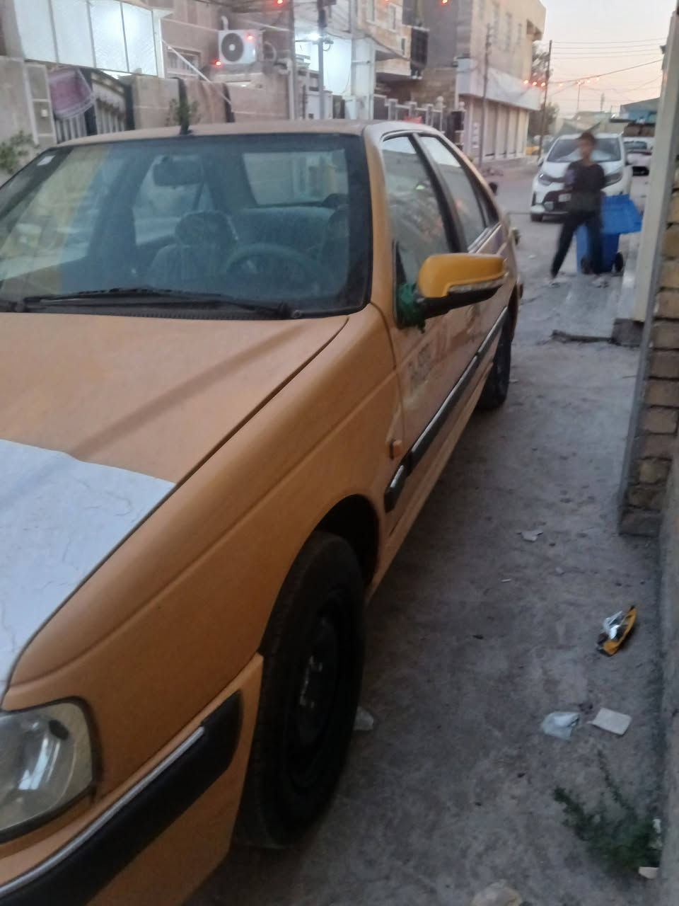 من رخصت الأدمن المحترم للبيع بيجوا بارص موديل ١١ رقم بغداد غرامات مصفرة هية ٢٠٠ الف عليها فقط سنوية ٢٨ مكينة كير خير من الله تبريد شغال السعر ٢٩$
مكانها بغداد الشعب حي البساتين 
الاستفسار ***********
