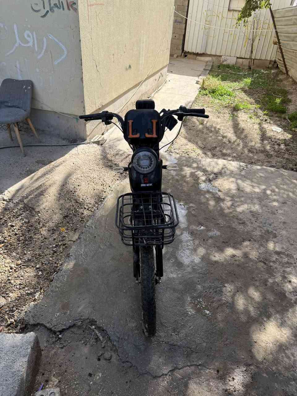دراجة شحن للبيع سعر ٣٥٠بيها مجال بسيط ***********
