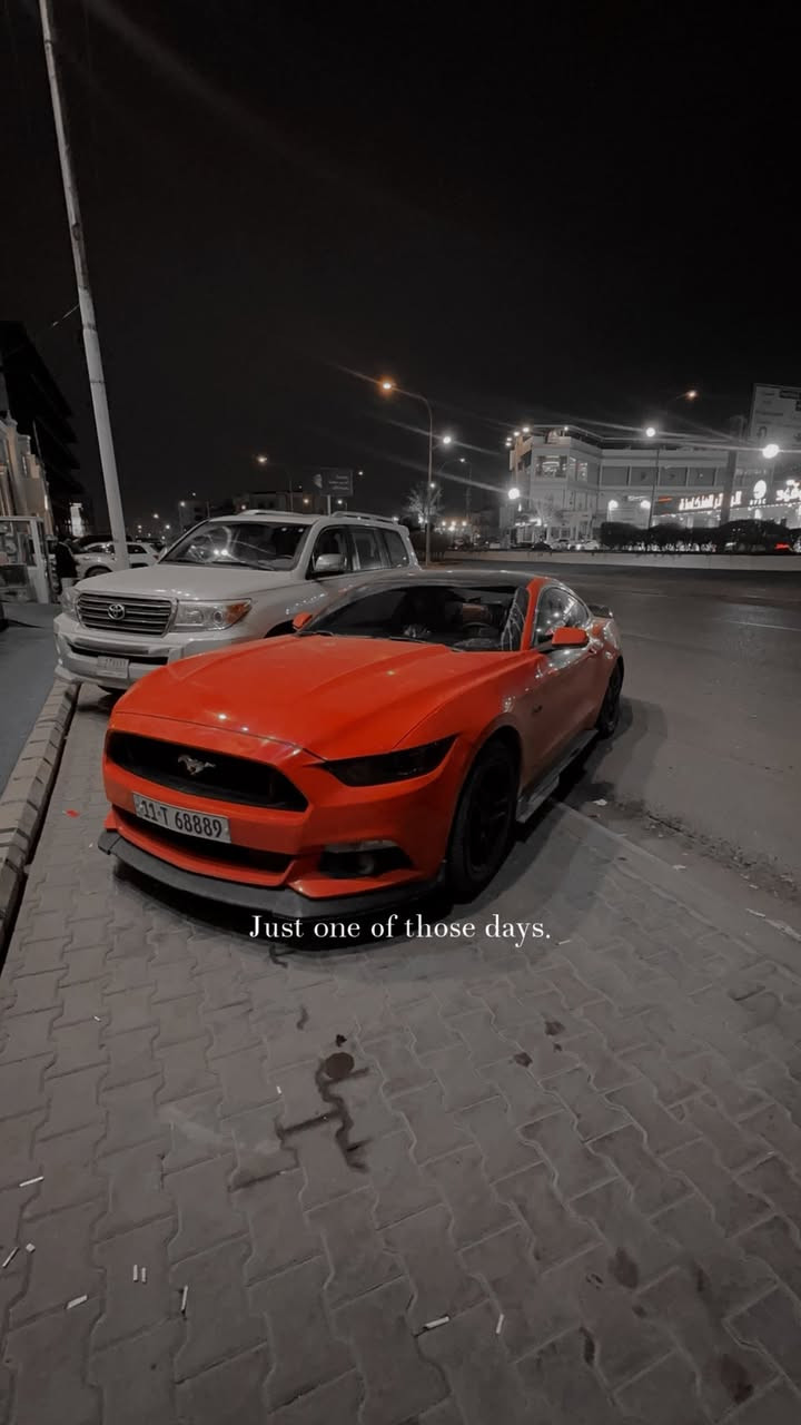 السلام وعليكم 
موستنك v6 2015 
ماشيه 90 ميل
مابيها حادث فقط بارد بالجاملغ الورا وشخط بالجاملغ الامامي عكس السائق باقي بدون تصليح 
جان بيها ويل عشرين وطبيت بطسه ف انكسرت بيها الفخذه مال جاملغ الامامي باقي السياره كفاله وغرفتها نظيفه دوشمه جديده ب2025
مكان السياره بصره رقمها بغداد باسمي 
رقمي وتساب ***********
