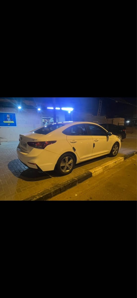 اكسنت 2019 خليجي فول مواصفات محرك 1600 كير 6 نمر مكفوله من صبغ بيه بارد بصندوك السعر 120 وبيه مجال حك الجيه مكان السياره بصره القبله   *********** Singapore
