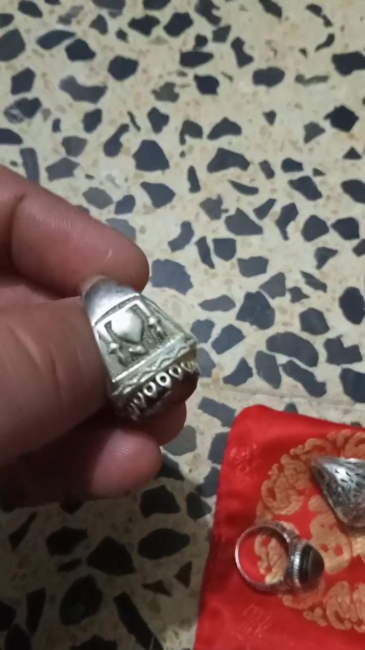 عندي محابس فضه يدوي طبيعي للبيع واليعجبكم خاص


**إذا كنت صاحب هذا الإعلان وتريد حذفه لأي سبب، رجاءا أرسل رسالة إلى الدعم الفني**