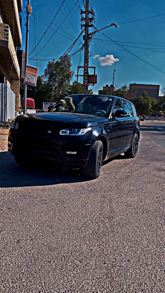 السلام عليكم
RANGE ROVER SPORT 2016
ما اتوقع اكو بسعرهة
خليجي سردار 
فول مواصفات 
بيبان شفط 
دوسات كهرباء 
داخل ابيض 
كشنات تدفئه تبريد 
محرك V8سوبر 
اعلى موصفات بالرانج 
كفاله عامه عدا صبوغ قليل بالباب سايق 
كفاله كير محرك سوبر 
سعره 238 او بيه مجال قليل 
للبيع او مراوس بشي اقل 
مكان السياره بغداد 
رقم ***********
