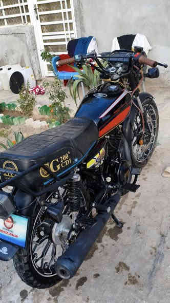 سلام عليكم دراجة سيفان 25 أوراق الدراجه نضيف وخير من الله شوفت عينك مكاني حله قرب شريفه بنت الحسن ولي موو شراي لايدخل رجأأ 0789 158 0861
