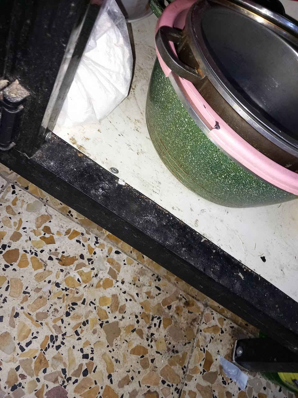 كاو نتر نضيف ثلاث قطع قفله ب160 مكاني بغداد دوره هوه سوكي مو تفصال


**إذا كنت صاحب هذا الإعلان وتريد حذفه لأي سبب، رجاءا أرسل رسالة إلى الدعم الفني**