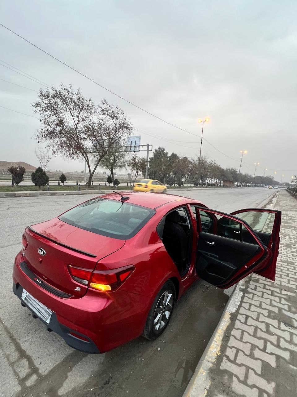 ريو وارد أمريكي
موديل ٢٠١٩

سنويه جديد 

هزه جديد 

رقم اربيل الجديد

شرط التحويل  

ماشيه ٤٩ الف ميل 

. 

كلين السياره بدون صبغ 

تعديل حافه الصندوق بيها رصعه خفيفه 

صور السونار مرفق مع الصور 

.

المواصفات 

كير AT المرغوب 

محرك ١٦ 

ويل كب 

بلاجكتور 

شاشه 

ثلاثه أنظمة قياده 

تحكمات ستيرن 

تحديد مسار 

كروز سرعه 

السياره ما ناقصها كلشي 

.

الموقع الموصل  

السعر ١٢٧ ورقه وبيها شويا مجال

للتواصل ***********
