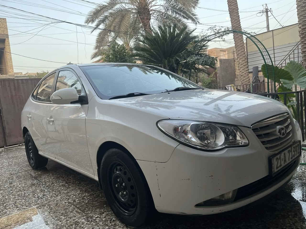 السلام عليكم 
النترا 2011 خليجي مكينه 2000 بيها اربع قطع صبغ بدون حادث قوي البچم كبس السياره بيها شخوط ورصعات الداخل كلش نظيف جاهزه كير محرك تبريد صدر تخم تاير جاهزه من كل شي مكان بغداد حي الخضراء ***********
السعر 100 ورقه
