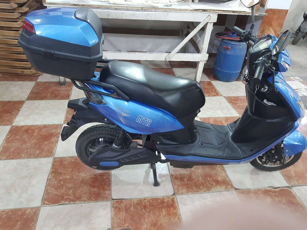 السلام عليكم دراجه شحن اخت جديده نوع خفاش mtr ماشيه ٦ الف سرعته ٧٠
٦بطاريات كرانيت سعرها ٦٠٠ الف للاستفسار اتصل *********** مكاني شارع فلسطين اوصليخ
