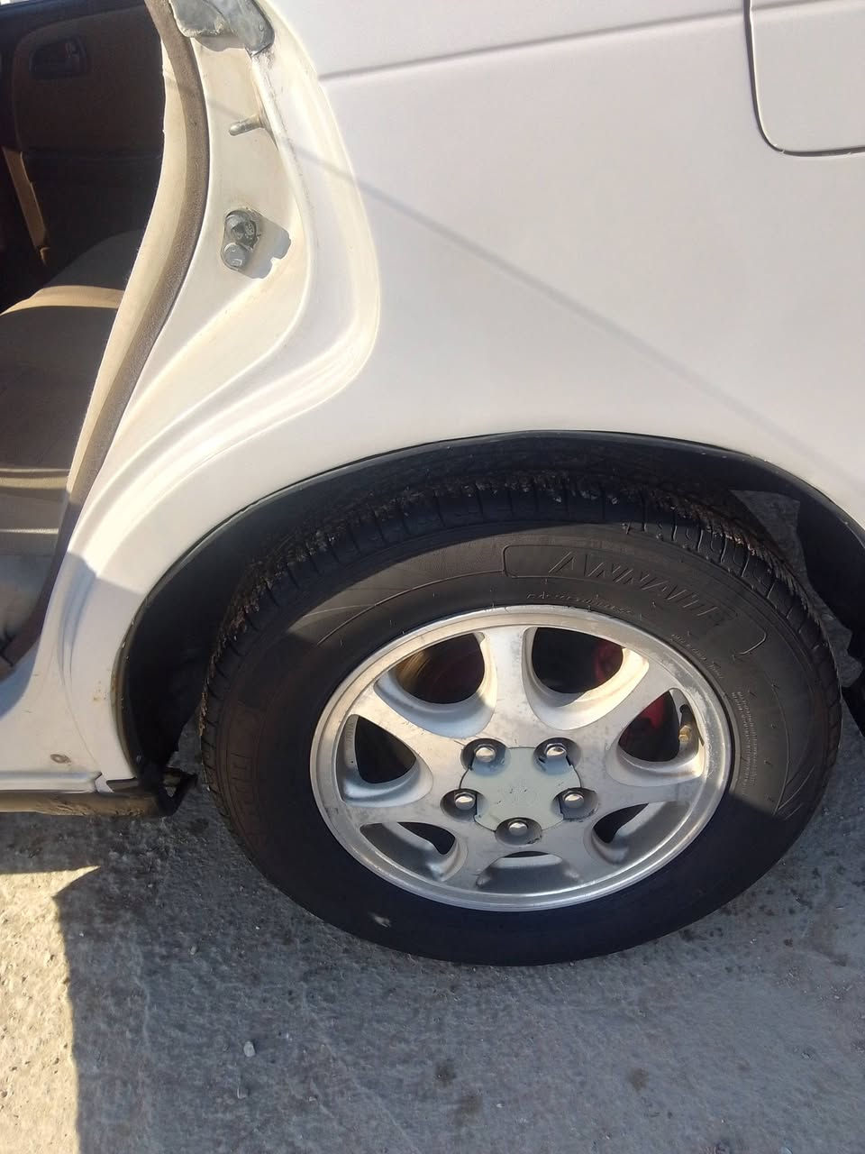 مارك نفخ 92 كفاله من العيب الشرعي حداديه تاير تخم تاير تبريد  مكينه ثنين ونص كفاله مكينه وكير بسمي رقم انكليزي مداور ثاني يوم رقم 15جاهز سعر 72 كلشي موجود بسوك  الله يرزق الجميع   ***********
