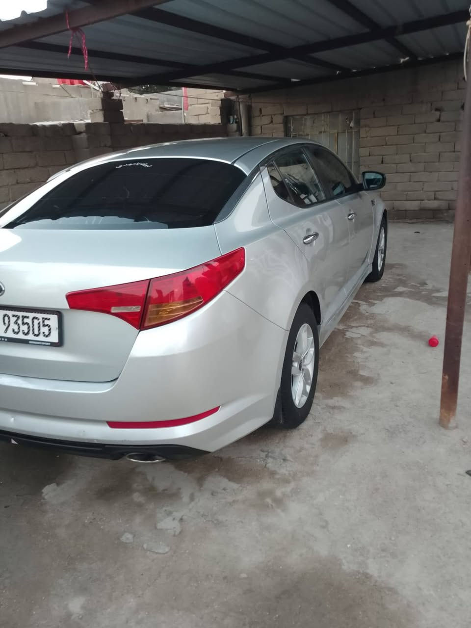 سلام عليكم كي فايف موديل ١١ وارد كوري سياره مكفوله كفاله عامه عدا البنيد جارد ومبدل وعندي القديم مكفوله ضربه وصبغ مكينه وكير مكفولات تبريد سياره جديده رقم انكليزي باسمي السعر ١٠٥ مكان السياره بصره مدينه الهوير للاستفسار الاتصال عله الرقم ***********
