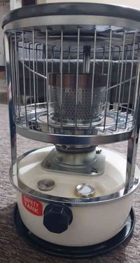 توجد صوبة نفطية نوع توربو للبيع السعر ٣٥الف وبيها مجال  الراغبين بالشر...