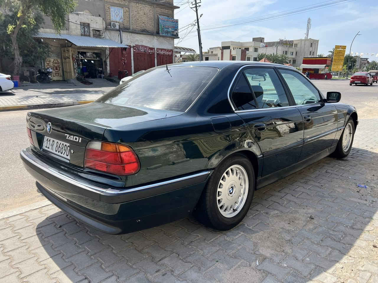 السلام عليكم
بي ام دبليو خفاش مديل 96 اصل(BMW e38 744)

رقم بغداد تحويل 

اللون زيتوني مصبوغه جماليه ماعدا القماره بلاديه مغلفها نانو

بأذن الله جاهزه حداديه جديده تخم تاير دنلوب ياباني اصلي

ويل بلادي

غرفه جديده مكينة جديده قبل شهر شادها عليها ادامه كامله 

گير تبترونك 

(يشهد الله السياره صارف عليها صرف موطبيعي

وكل قطعه اشدها اصليه شرط. مااشد اي شي تجاري)

مكان السياره بصره دور الضباط 

السعر 110 وبيها مجال قليل

للاستفسار ***********
