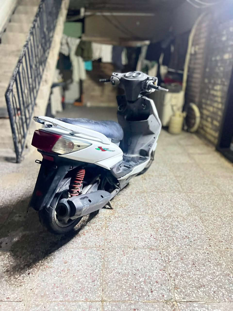 سكنس فحل كابريتر دراجة خير من الله هاي موجودة تشغيلتها بس فجئة طفت واني عفتها فوك شهر مامشغلها اريد ابيع على وضعها او مراوس بشحن 650 بيها مجال
بغداد بلديات 
***********مراسلة واتساب فقط
