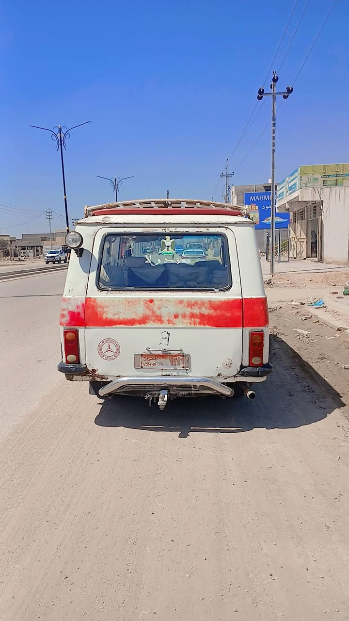 سلام عليكم حبايب سياره حلوه ونضيفه للبيع مكينه وكير مكفولات  سياره  غنيه عن تعريف سياره مامتعوبه وقطره صبغ مابيه سياره كله بلاديه رقم كربلا اسويلك وكاله بسمك 
(سبب بيع راعيه عنده دوام )  ومافارغ يوم تطلع وعشره مبنده الله شاهد ليدقتم مايتندم (سياره مال بيت )تاخذه  كبل للشارع  خير من الله
 بخدمت الشراي اتصل ودلل ابو لقصاد لاتخابرني فدوه  
***********
***********
