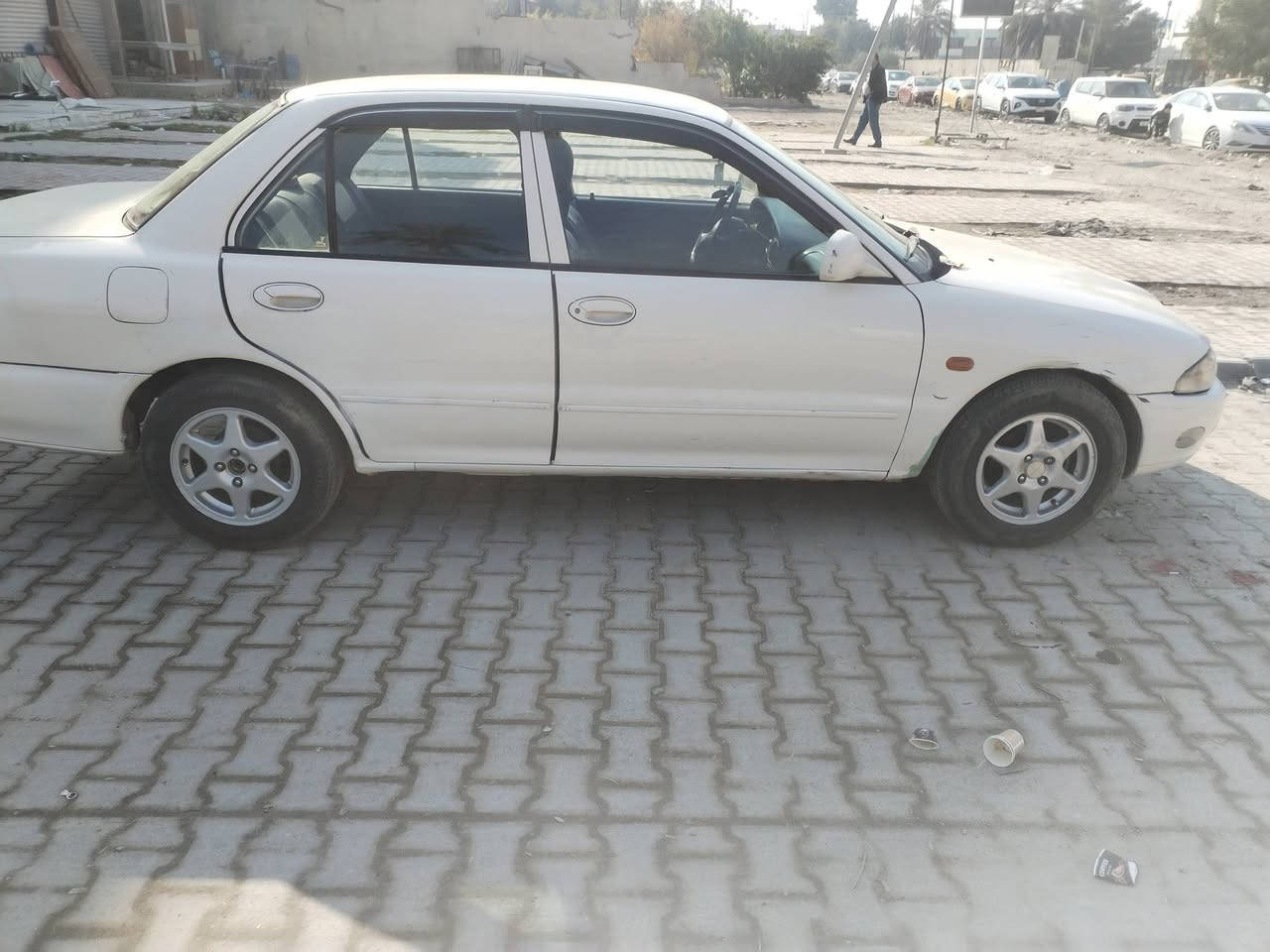 سلام عليكم
برايتون موديل 2004 سياره حلوه مكينه ناعمه تحويل ثاني يوم بسمي السيارة
