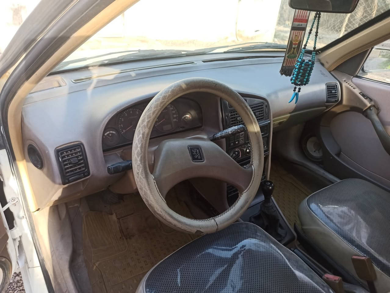 بيجو 405موديل 2009 بيها باب السايق مبدل متواجد عل خط ***********باقي التفاصيل
