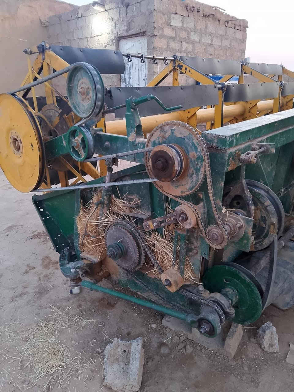 سلام عليكم ورحمة الله وبركاته دراسه موديل 86 جهازه مجهزه بس محرك تعمير 
معمل نضيف داخل خارج نضيف كير اكسن تايرات معمل كهربائيّات كلهن  فول الفول رقم ***********
المكان مخمور القراج كردهاره
