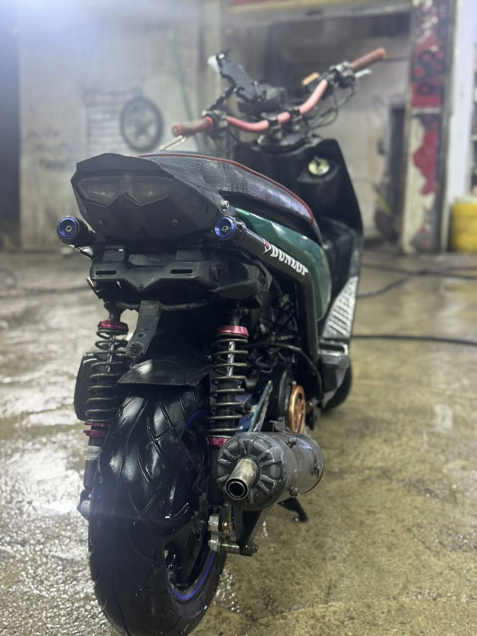 السلام عليكم  سكنس جبلي خير من الله مكينه مزوده بلاد وصدر ودبل وكلجات وستيران وجويتر وقبق شوته وفلتر شوته تشغيله نكره وعقل رياضي دراجه مال جناي مو مال بياع شراي ما متواجد فيس المكان الدوره 
رقمي***********
