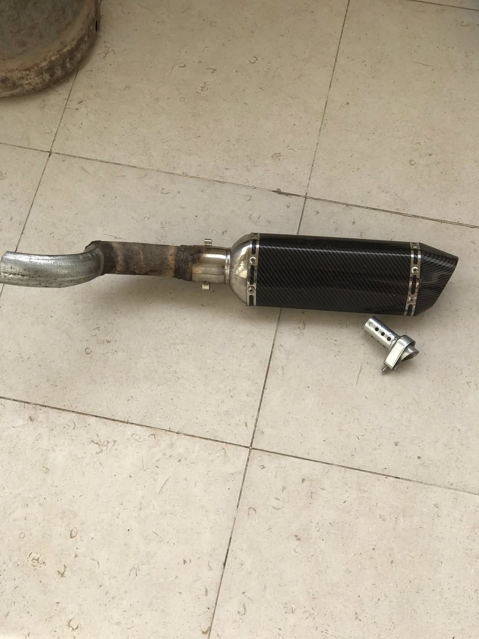 سلام عليكم صالنص كاربون اصلي مو مثل بل لسوك وياها كاتم ترهم كل دراجات حط سعرك وبل عافي عليك


**إذا كنت صاحب هذا الإعلان وتريد حذفه لأي سبب، رجاءا أرسل رسالة إلى الدعم الفني**