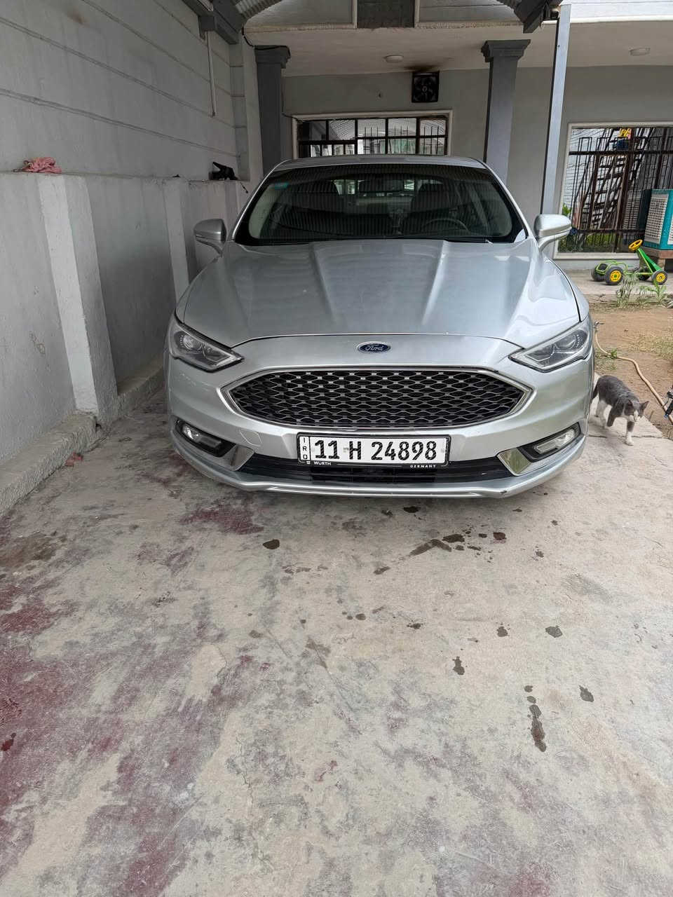 السلام عليكم 
فورد فيوجن تيتانيوم هايبرد فول مواصفات 
سيارة ماشية ٧٢ الف كيلو 
رقم بغداد انكليزي بأسمي هزة وسنوية جدد لغاية ٢٠٢٩ السيارة فول مواصفات ماكو شي ما بيها 
نواقصها طوافة عطلانة وبطانة جاملغ وشمعة امامية بس هذني 
محركها ٢٠٠٠ تنفس طبيعي 
محرك وكير وتخم تاير وتبريد وتدفئة ومنظومة هايبرد جدد مامفتوح بيها برغي على وضع الشركة 
بيها صبغ ٥ قطع بدون دواخل والحادث مال امريكا موجود بالصور 
مكاني بغداد الدورة الصحة 
السعر ١٢٠ ورقة وبيها مجال بسيط 
***********
0️⃣ 7️⃣ 7️⃣ 1️⃣ 4️⃣ 4️⃣ 5️⃣ 0️⃣ 5️⃣ 0️⃣ 8️⃣ بغداد, العراق
