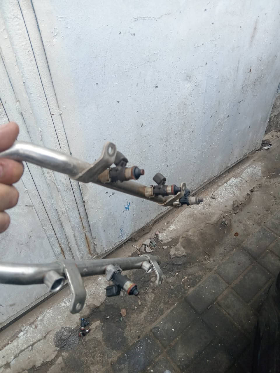 السلام عليكم
التشخيص الغلط راد ايكلف ابو السيارة محرك
فورد تورس تم تشخيص العطل ومعالجة السيارة رجعت علئ وضع الوكالة

ورشة عمار الصالحي
***********
