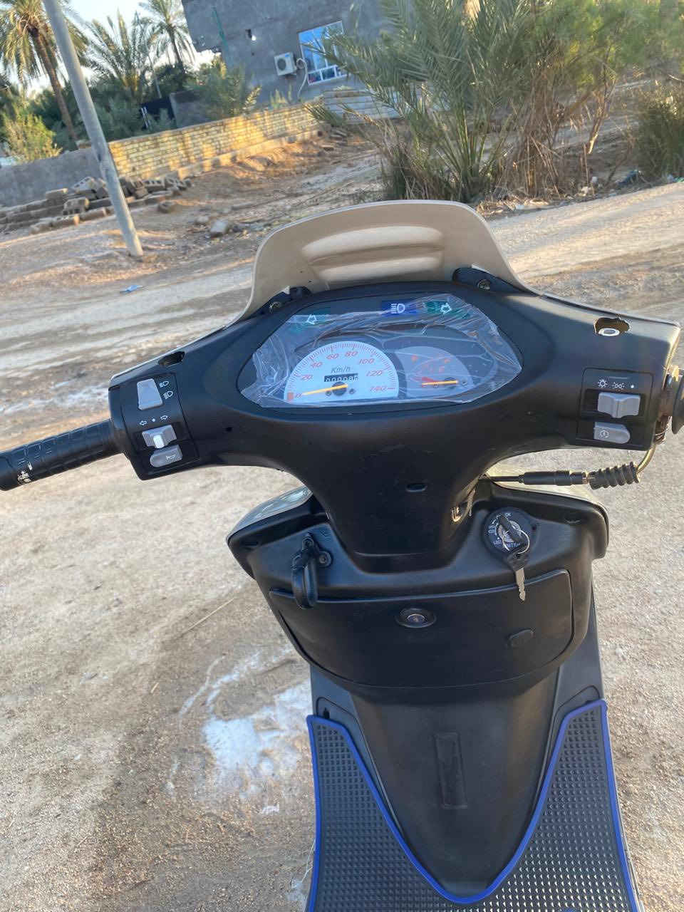 دراجه فراشه فحل مكينه مامفتوحه كهربائياتهه كلهه شغاله سلف وهندر مكاني قرنه بني منصور السعر خاص ***********
