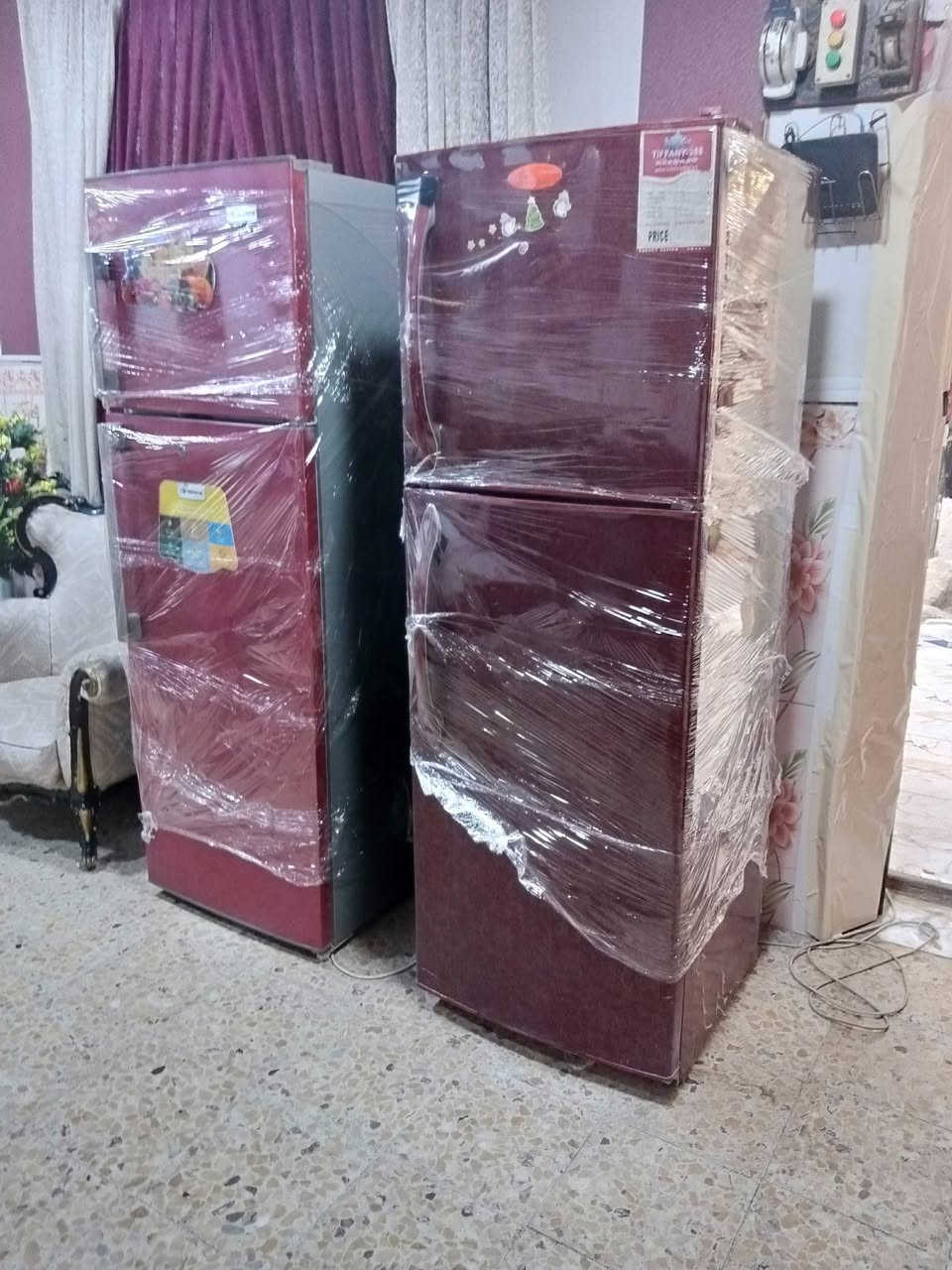 ثلااجات حجم 18قدم انضاف جداا شرط الشغل ولتجميد سعر الوحده 200 اوليه مجال مكاني الحيانيه ***********
