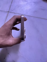 اجهزة عدد 2للبيع الاول ايفون 16بروماكس جهاز جديد بي خدوش بالاطار بطاري...