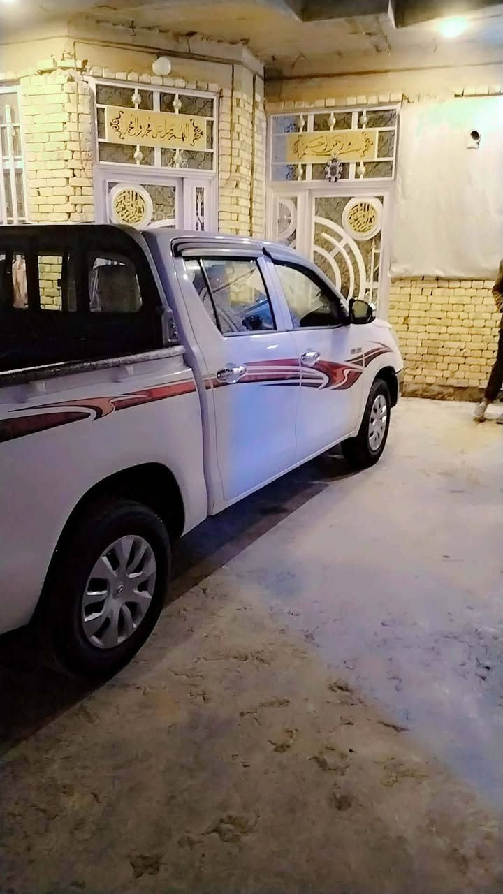 السلام عليكم هايلوكس للبيع موديل 2016  مكفولة 
 رقم واسط كير عادي مكان واسط النعمانيه   السعر الإتصال على الرقم ***********
