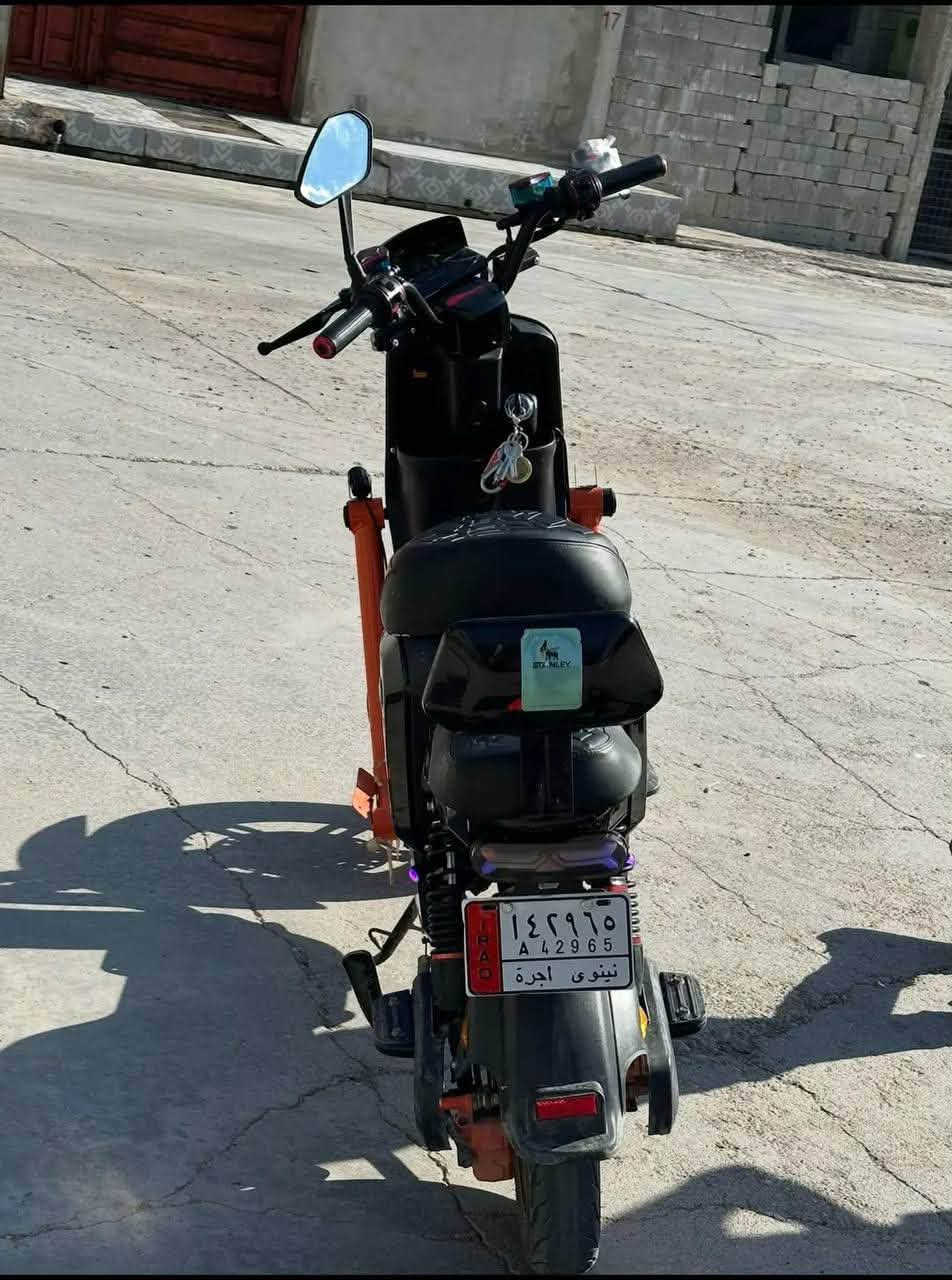 دراجه R9 اخو جديد مستخدم 3 اشهر .. بطاريات عدد 5 دبل  ..
واتساب : ***********
