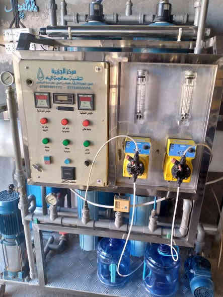 سلام عليكم
محطة واحد متر الف لتر بساعه
المحطه سل ستيل 
شركه الجزيرة غنيه عن تعريف
املاحه المنبرين 5 مثل ما موضح بلفيديو 
مواطير ايطاليه 
+ خزانين ابو 2000 لتر
+ميز ترس
السعر /2 مليون و800 
العنوان/ بغداد المعامل
الرقم /***********
