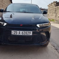 سيارة دوج هورنت للبيع موديل 2024.rt اللون اسود   مواصفات ..بلكن..هايبر...