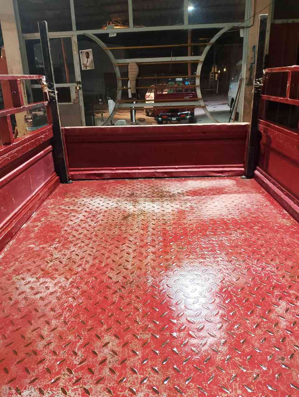 ستوتة دايوان نضيفة فول للبيع لاستفسار /***********/***********
وتساب
