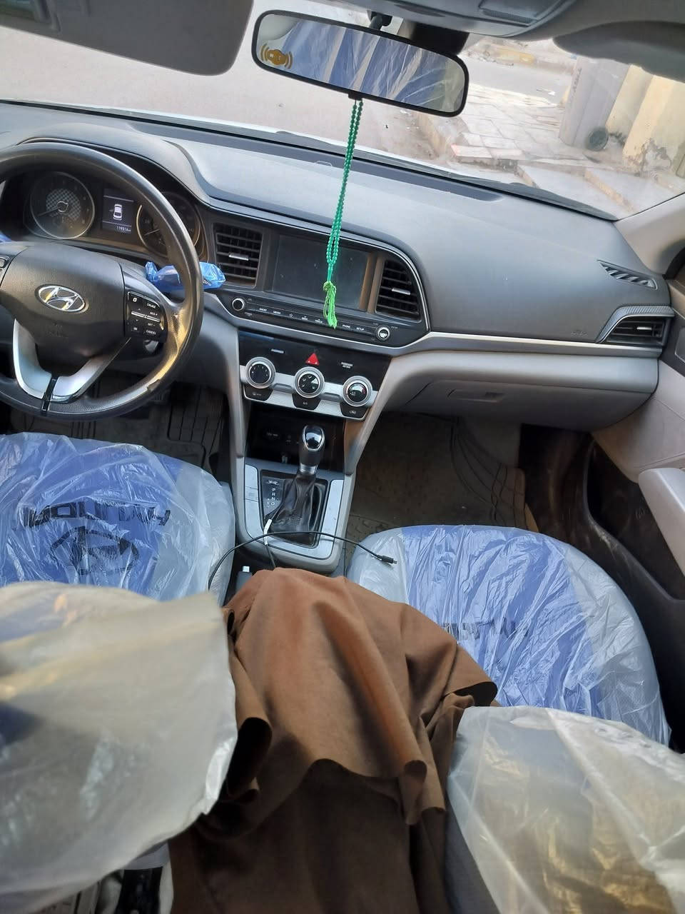 لانترا 19 بيها باب وبنيد تبديل وباب وجاملغ معجون كد شبر سعر 120مع مجال بصيط ***********
