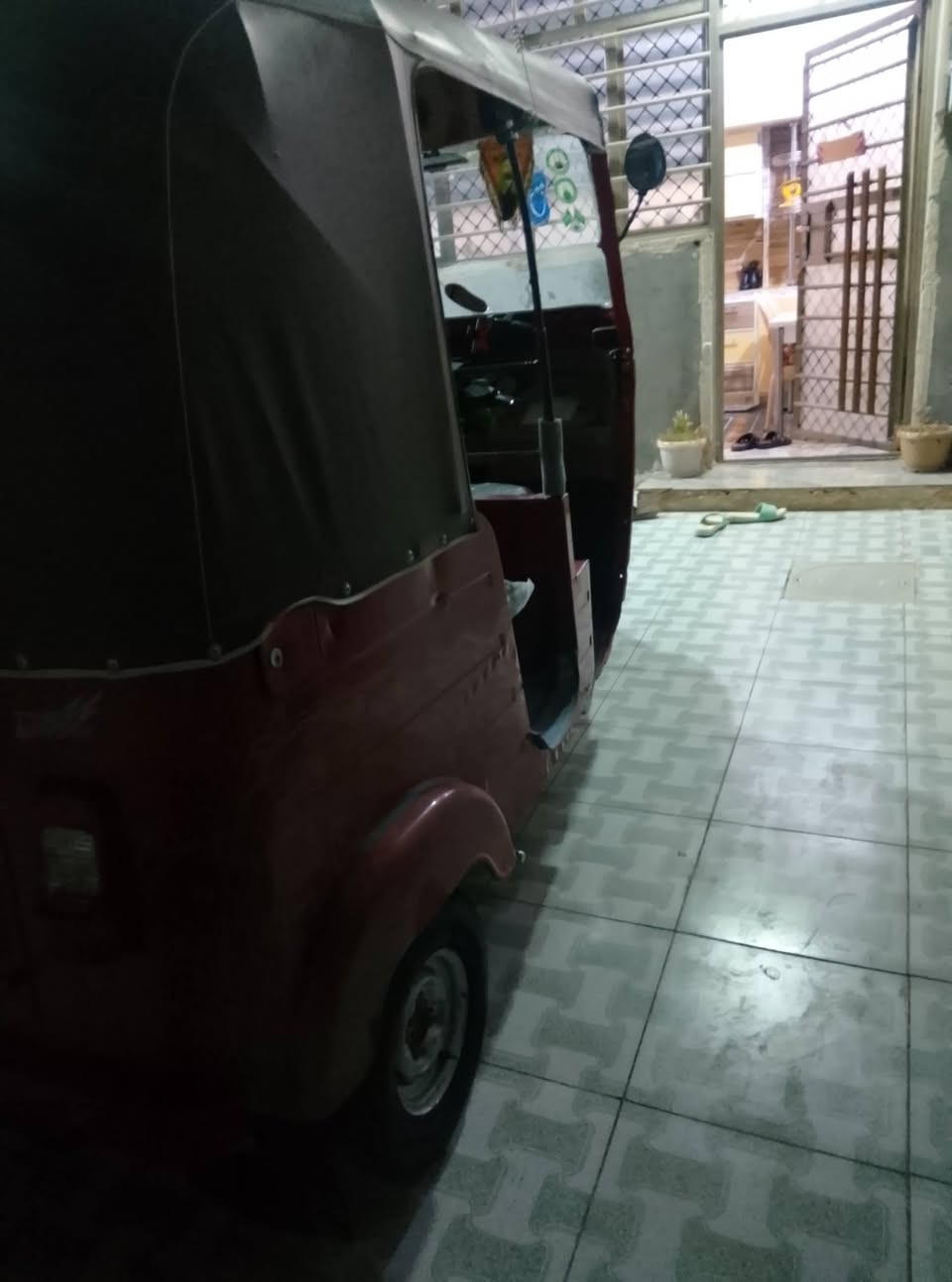 لبيع موديل 18 شهر 12مكينه اكسن خير من الله بيه بس دوس معمره تكتك كله بلاد أوراق بسمي سعر 5 وبيه مجال بسيط مكاني بغداد المحموديه ***********
