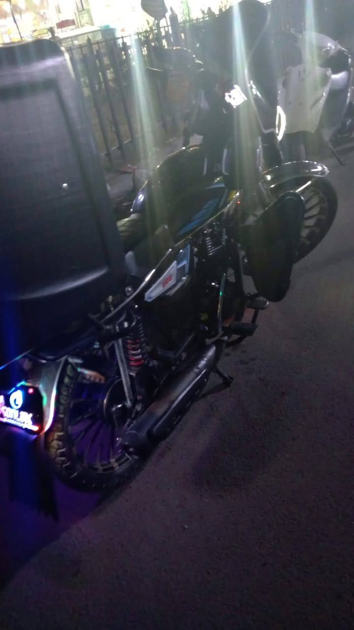 سلام عليكم دراجة  سونك للبيع مديل 2024 محرك 200ss دراجة مكفولة وحلوة السعر850الشراي بلخدمه مكاني بغداد حي النصر  اتصل وتدلل رقم ***********
