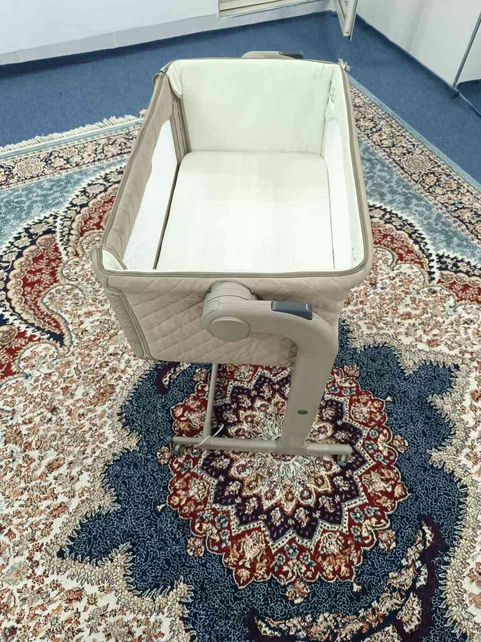 ئەم لەیلوکەی منداڵان بۆ فرۆشتن مارکەی chico یە نرخ 80هەزار ***********
