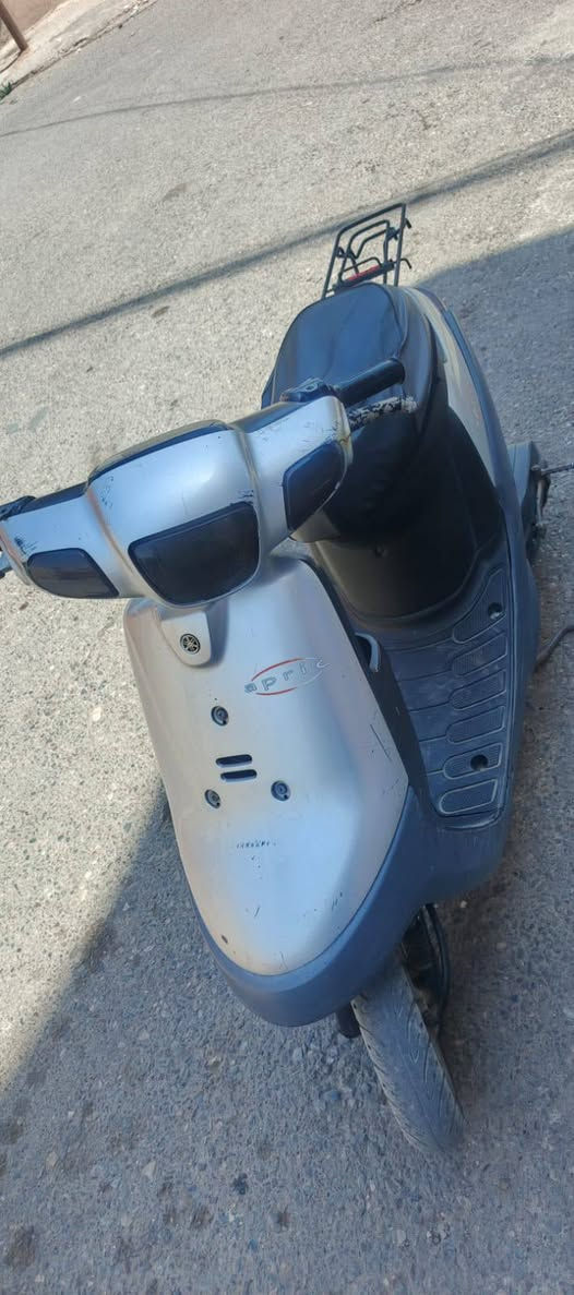 ماطور بزون للبيع قفل اكسن حديث  ما معمر كوله شغال وايرمنيه كهربائيات اشاير شغاله السعر 375وبي مجال ***********
